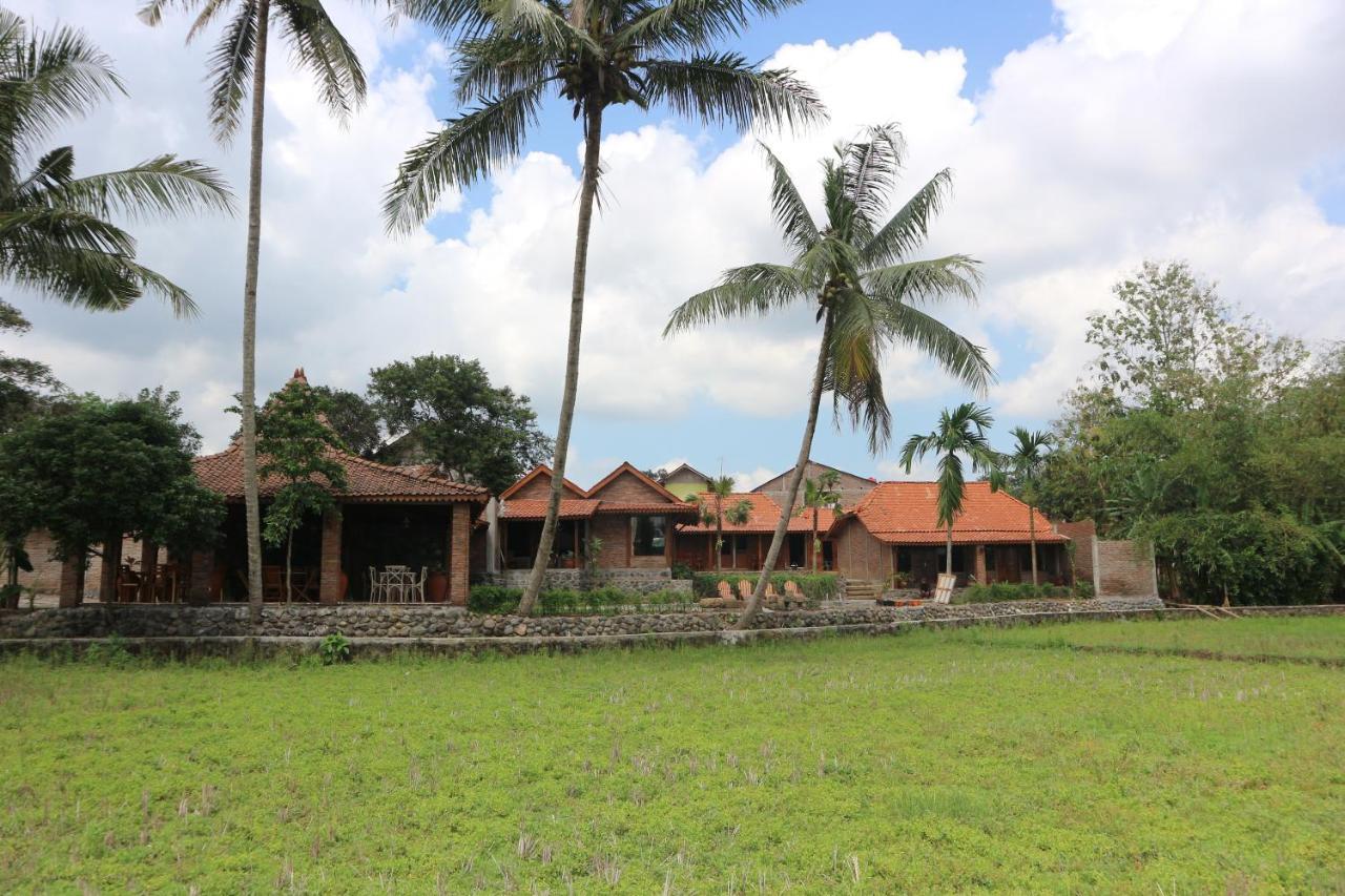 Gopalan Borobudur Hotel Magelang Exterior photo