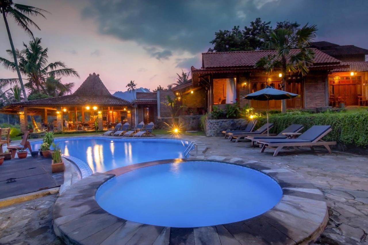 Gopalan Borobudur Hotel Magelang Exterior photo