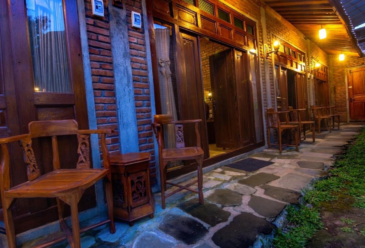 Gopalan Borobudur Hotel Magelang Exterior photo