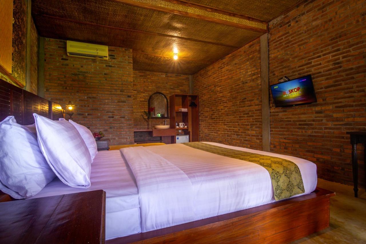 Gopalan Borobudur Hotel Magelang Exterior photo