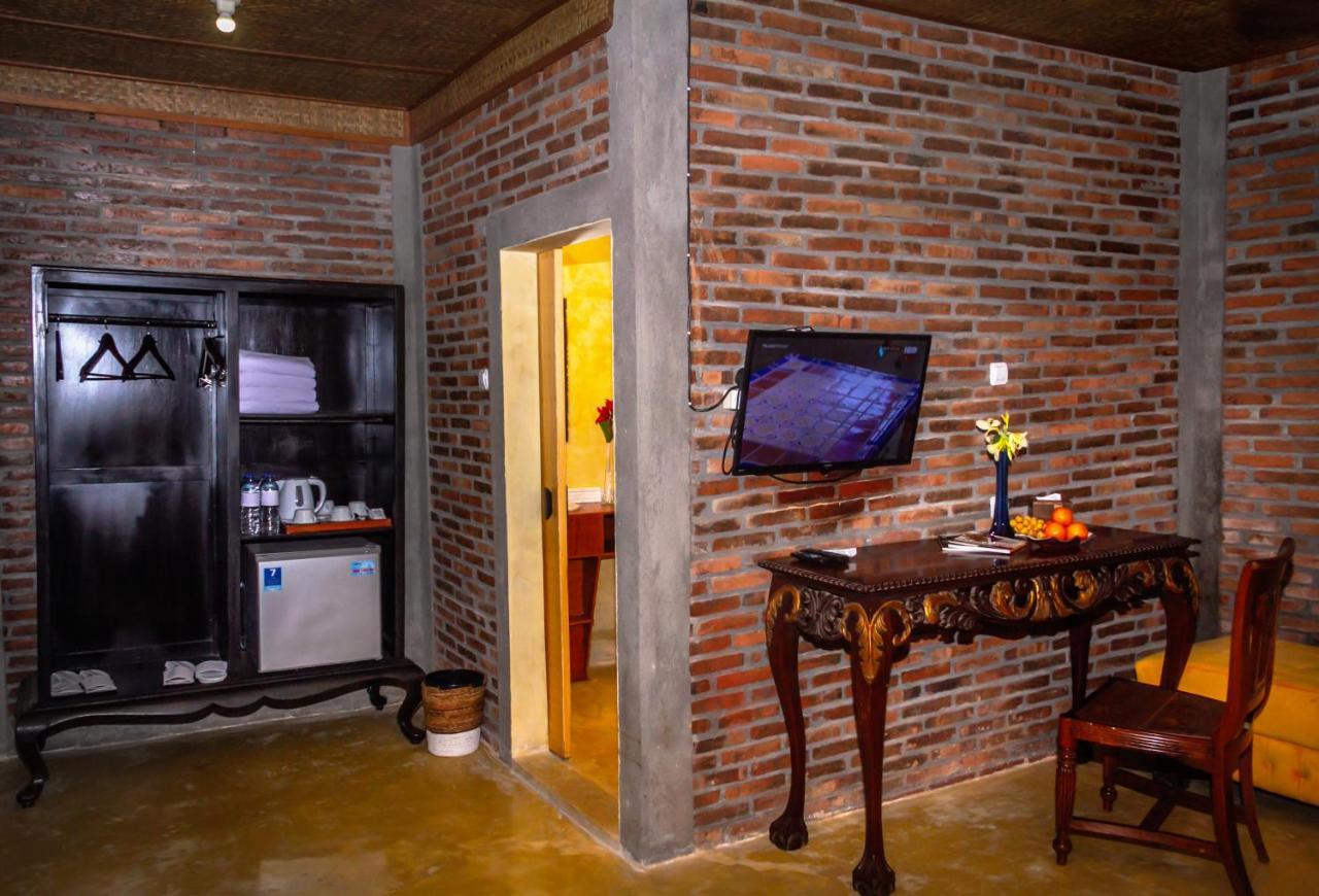 Gopalan Borobudur Hotel Magelang Exterior photo