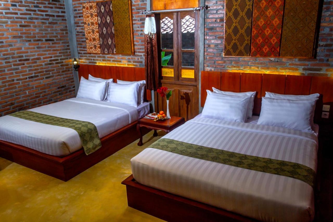 Gopalan Borobudur Hotel Magelang Exterior photo